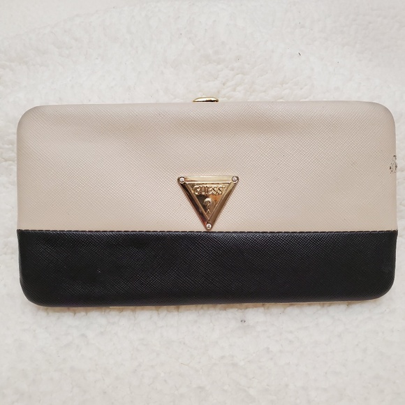 GUESS Navy and White Wallet💥🔥 - Picture 1 of 5